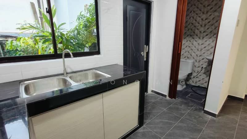 Rumah Teres 2 Tingkat untuk Dijual di Johor Bahru (Johor) - Han Yong Ang - Kitchen - PropertyGuru.com.my