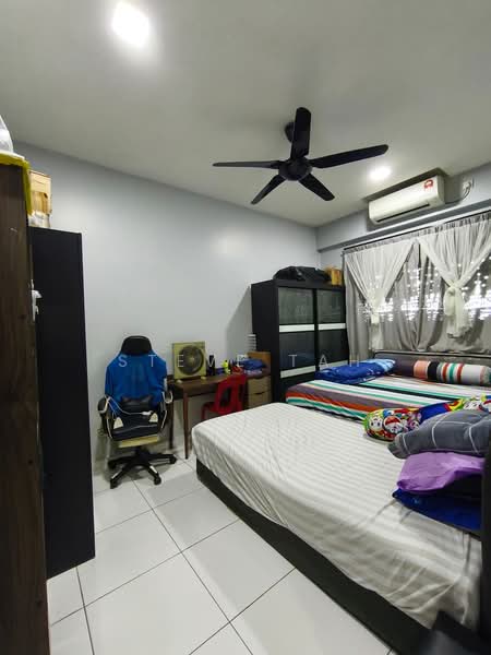 Service Residence for Sale at Sky Oasis Residence (Pangsapuri Oasis 1) - Steve Tah - Bedroom - PropertyGuru.com.my