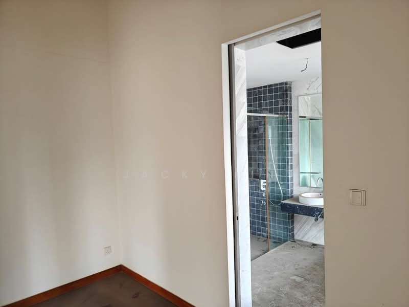 Rumah Berkembar untuk Dijual di Temasya Glenmarie (Glenmarie) - Jacky Lin - Bathroom - PropertyGuru.com.my