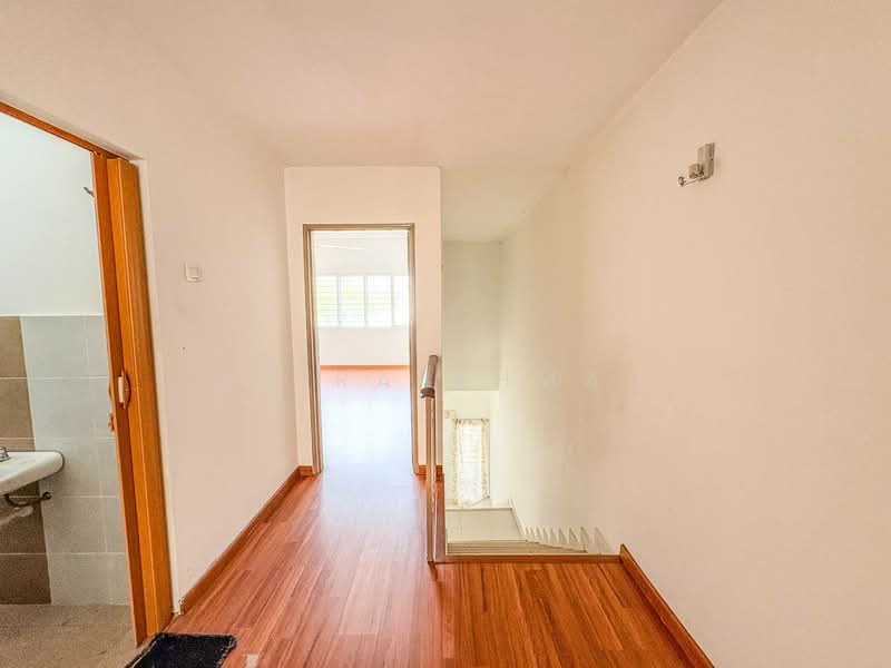 2-storey Terraced House for Sale in Bandar Rinching (Semenyih) - Azira Ahmad - Corridor - PropertyGuru.com.my