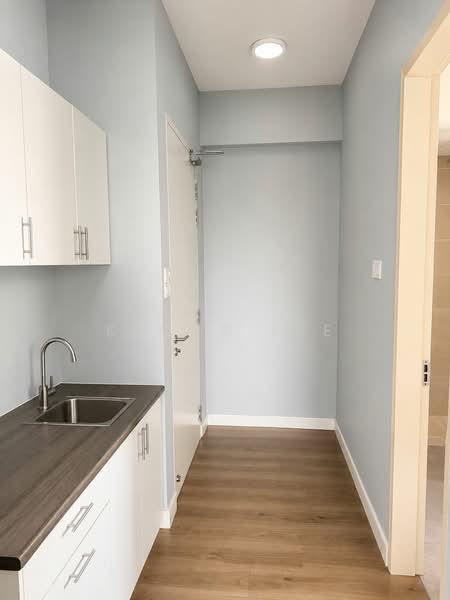 Servis Apartment untuk Disewa di Nova Saujana - Kfong Lee - Corridor - PropertyGuru.com.my
