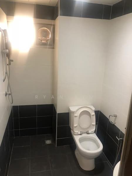 Kondominium untuk Disewa di Sunny Ville Condominium - Ryan Sim - Bathroom - PropertyGuru.com.my