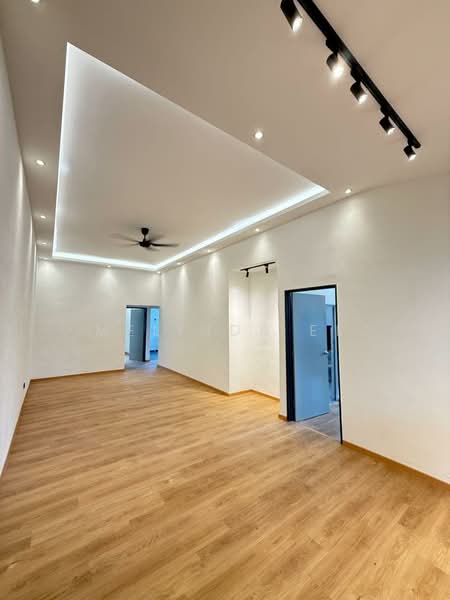 Semi-Detached House for Sale in Taman Mutiara (Ulu Tiram) - Melinda Ee - Interior - PropertyGuru.com.my