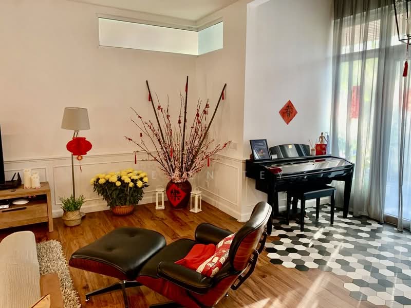 Bungalow for Sale in Setia Eco Park (Setia Alam) - Steven Tey - Living Room - PropertyGuru.com.my