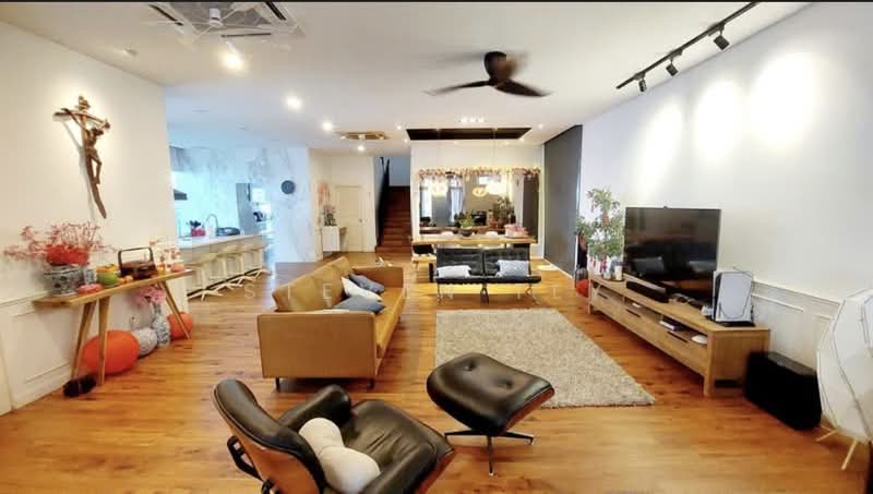 Bungalow for Sale in Setia Eco Park (Setia Alam) - Steven Tey - Living Room - PropertyGuru.com.my