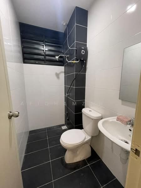 Rumah Teres 1 Tingkat untuk Disewa di Seberang Perai (Penang) - AfiqHamzah . - Bathroom - PropertyGuru.com.my