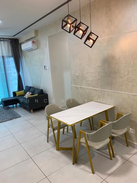 Servis Apartment untuk Disewa di Majestic Maxim - Vincent Yeoh - Living Room - PropertyGuru.com.my