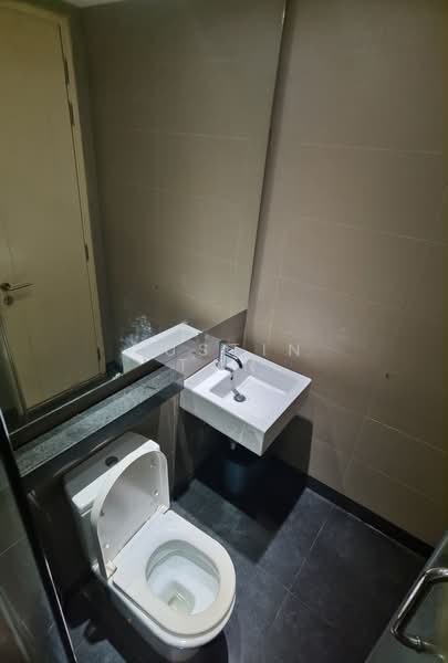 Servis Apartment untuk Dijual di Residency V - JUSTIN TAN - Bathroom - PropertyGuru.com.my