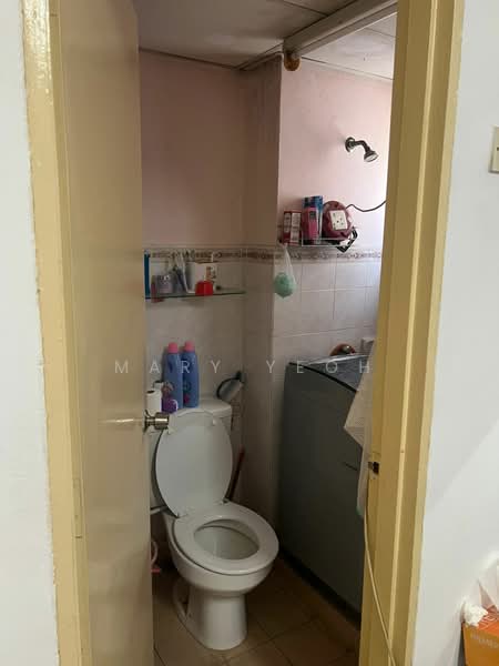 Condominium for Sale at Ketumbar Heights - Mary Yeoh - Bathroom - PropertyGuru.com.my