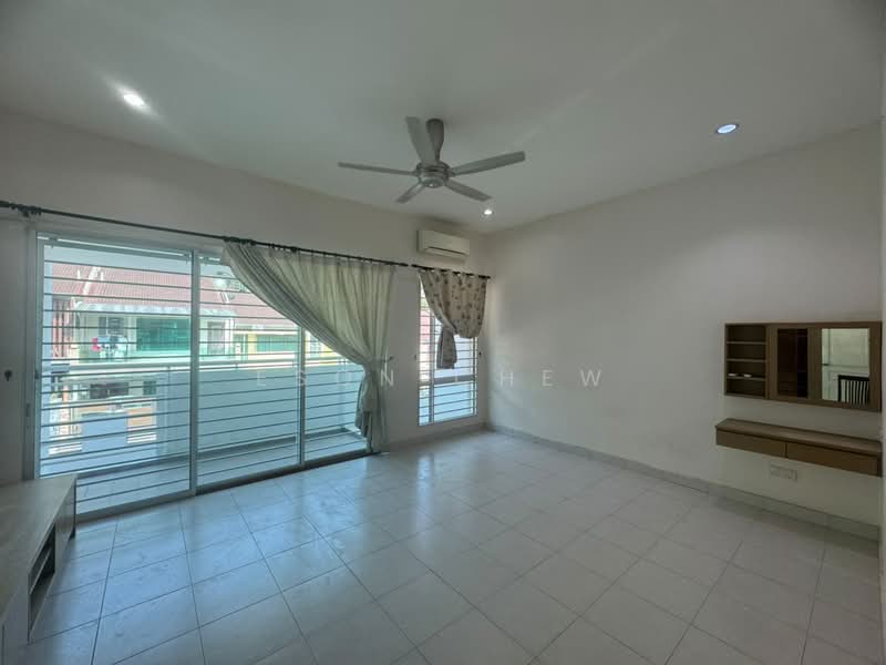 2-storey Terraced House for Rent in Ampang (Selangor) - Eson Chew - Living Room - PropertyGuru.com.my