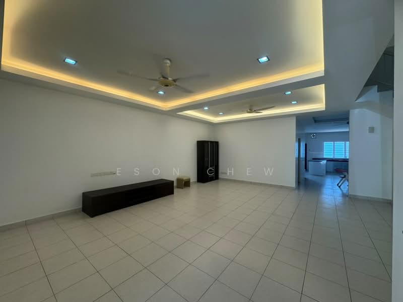 2-storey Terraced House for Rent in Ampang (Selangor) - Eson Chew - Living Room - PropertyGuru.com.my