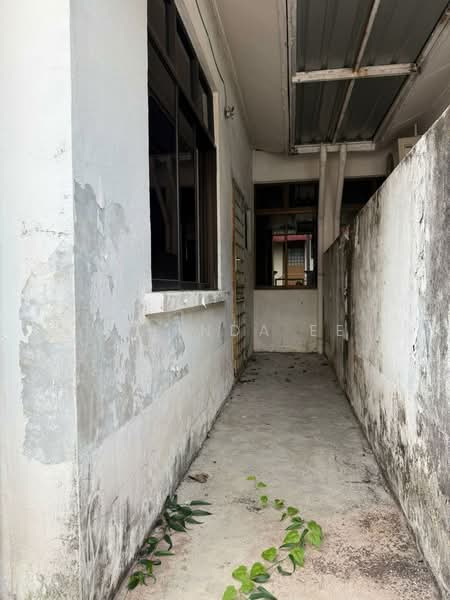 Rumah Teres 1 Tingkat untuk Dijual di Taman Daya (Johor Bahru) - Melinda Ee - Exterior - PropertyGuru.com.my