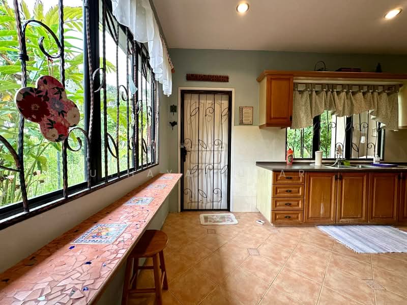 Rumah Banglo untuk Dijual di Bandar Country Homes (Rawang) - Uthaya Kumar - Kitchen - PropertyGuru.com.my