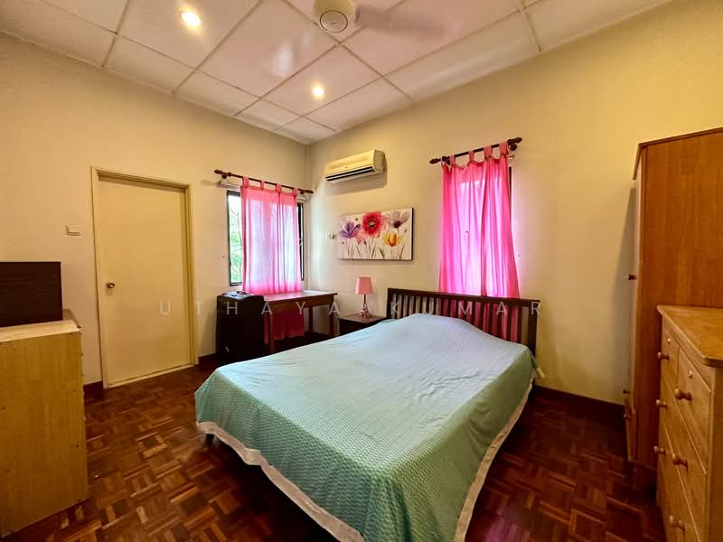 Rumah Banglo untuk Dijual di Bandar Country Homes (Rawang) - Uthaya Kumar - Bedroom - PropertyGuru.com.my