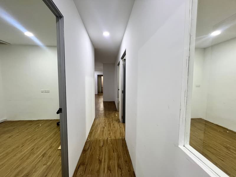 Shop for Sale in Taman Molek (Johor Bahru) - Shi Ting - PropertyGuru.com.my