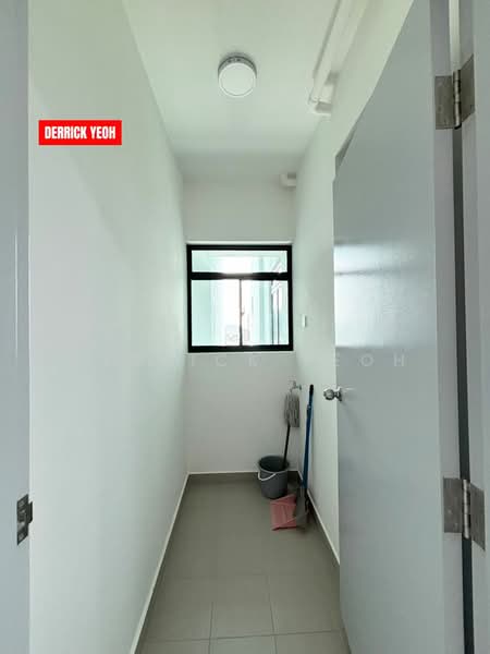 Kondominium untuk Disewa di Terraces Condominium - Derrick Yeoh - Corridor - PropertyGuru.com.my