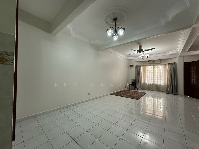 Rumah Teres 2 Tingkat untuk Dijual di Bandar Bukit Tinggi (Klang) - Kho Daniel - Living Room - PropertyGuru.com.my
