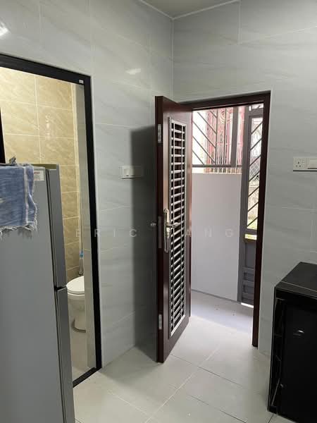 Terraced House for Rent in Taman Damai Jaya (Skudai) - Eric Tang - Bathroom - PropertyGuru.com.my