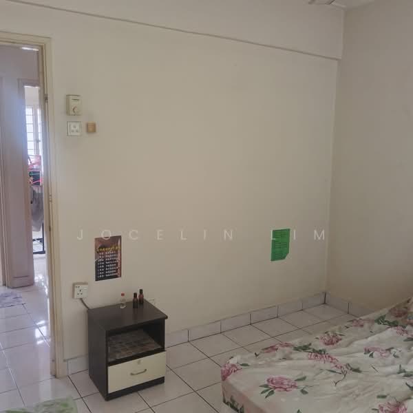 Rumah Teres 2 Tingkat untuk Dijual di TAMAN PUCHONG UTAMA (Puchong) - Jocelin Lim - Bedroom - PropertyGuru.com.my