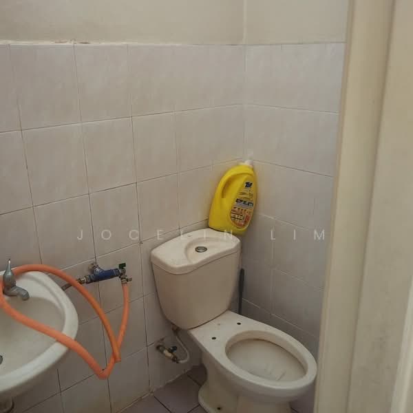 Rumah Teres 2 Tingkat untuk Dijual di TAMAN PUCHONG UTAMA (Puchong) - Jocelin Lim - Bathroom - PropertyGuru.com.my