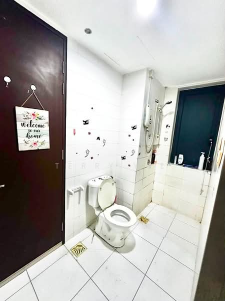Service Residence for Sale at Trefoil - Terry Yee - Bathroom - PropertyGuru.com.my