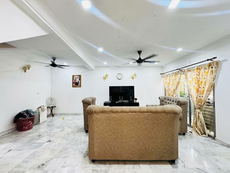 Rumah Teres 2 Tingkat untuk Dijual di Ampang (Selangor) - Yasmin Sulaiman - Living Room - PropertyGuru.com.my