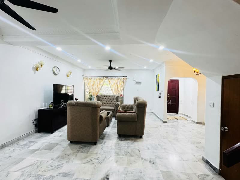 Rumah Teres 2 Tingkat untuk Dijual di Ampang (Selangor) - Yasmin Sulaiman - Living Room - PropertyGuru.com.my
