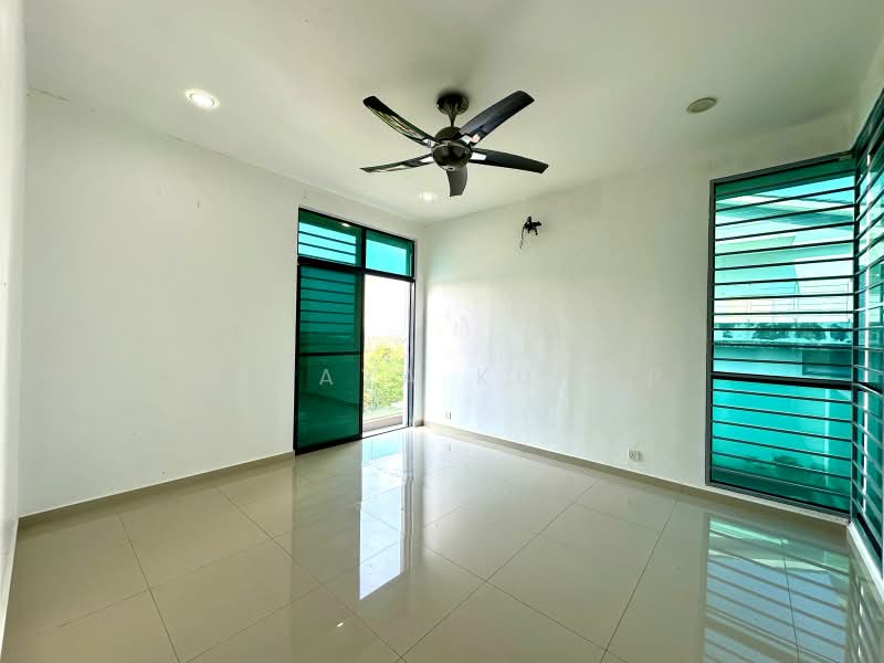 Semi-Detached House for Sale in Bandar Country Homes (Rawang) - Uthaya Kumar - Interior - PropertyGuru.com.my