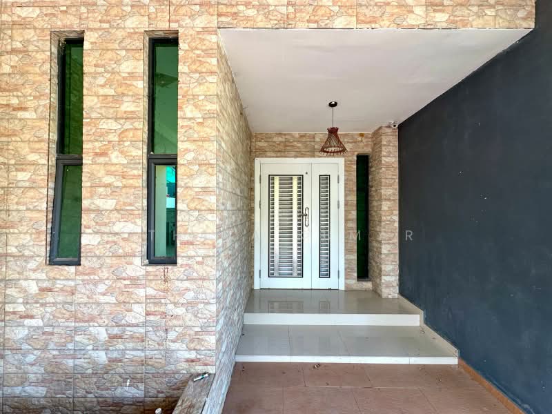 Semi-Detached House for Sale in Bandar Country Homes (Rawang) - Uthaya Kumar - Exterior - PropertyGuru.com.my