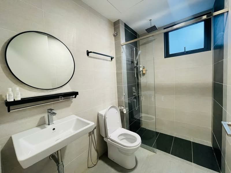 Servis Apartment untuk Disewa di Sunway Serene - Derrick Hee - Bathroom - PropertyGuru.com.my
