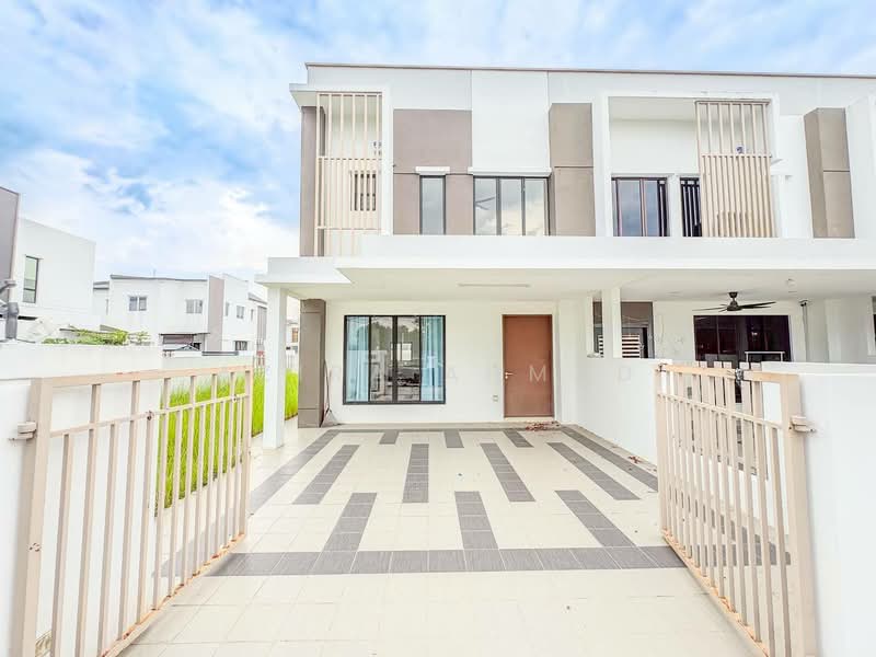 Rumah Teres 2 Tingkat untuk Dijual di Hulu Langat (Selangor) - Azira Ahmad - Exterior - PropertyGuru.com.my