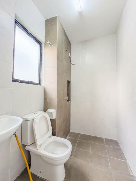 Rumah Teres 2 Tingkat untuk Dijual di Hulu Langat (Selangor) - Azira Ahmad - Bathroom - PropertyGuru.com.my