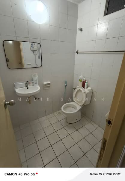 Condominium for Rent at Cyberia Smart Homes - Malik Sarwar - Bathroom - PropertyGuru.com.my
