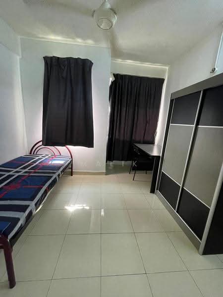 Condominium for Rent at Cyberia Smart Homes - Malik Sarwar - Bedroom - PropertyGuru.com.my