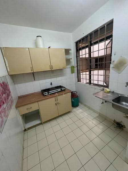 Condominium for Rent at Cyberia Smart Homes - Malik Sarwar - Kitchen - PropertyGuru.com.my