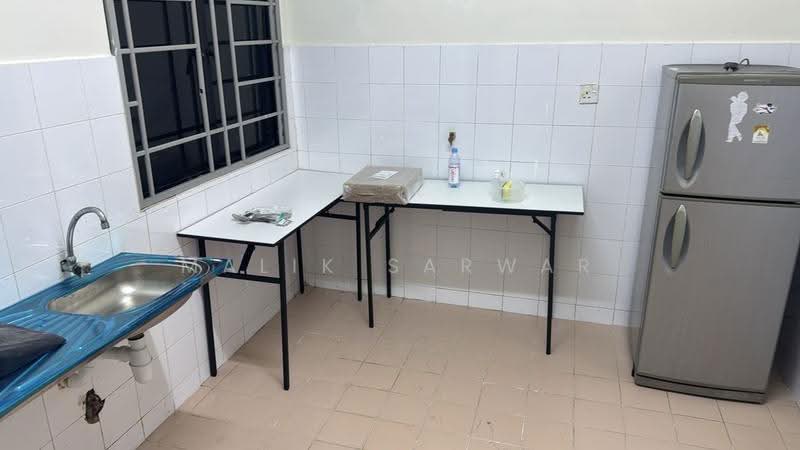 Condominium for Rent at Cyberia Smart Homes - Malik Sarwar - Kitchen - PropertyGuru.com.my