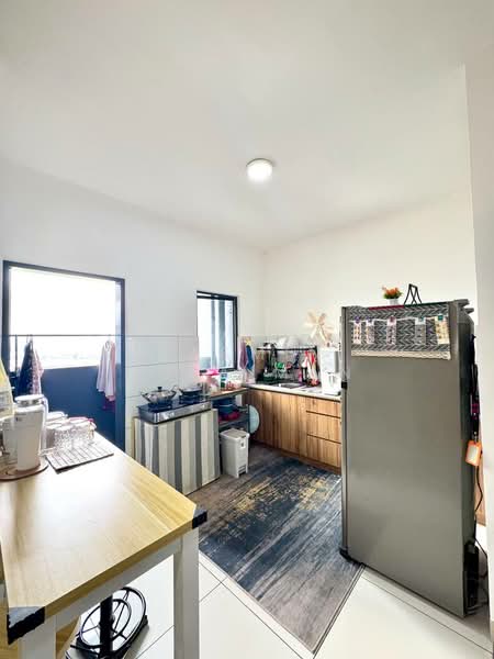 Kondominium untuk Dijual di The Holmes 2 - Yasmin Sulaiman - Kitchen - PropertyGuru.com.my