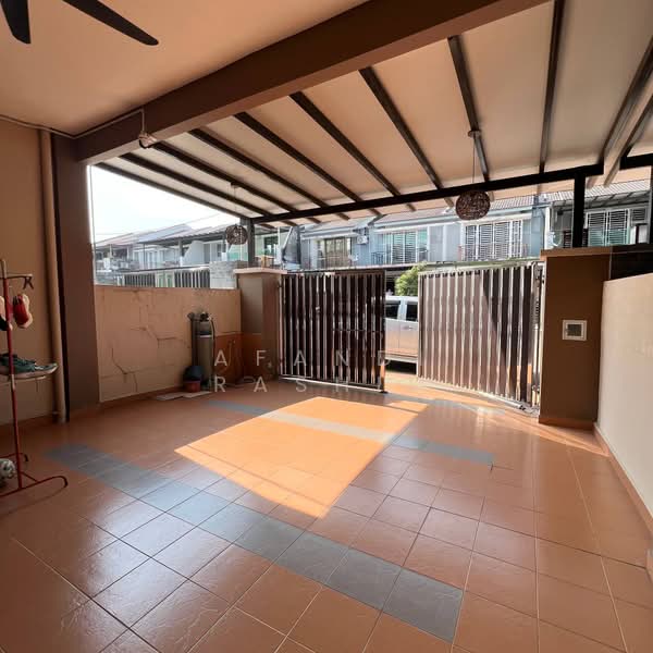 Terraced House for Sale in Senai (Kulai) - Afandi Rashid - PropertyGuru.com.my