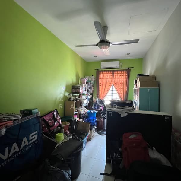 Terraced House for Sale in Senai (Kulai) - Afandi Rashid - PropertyGuru.com.my