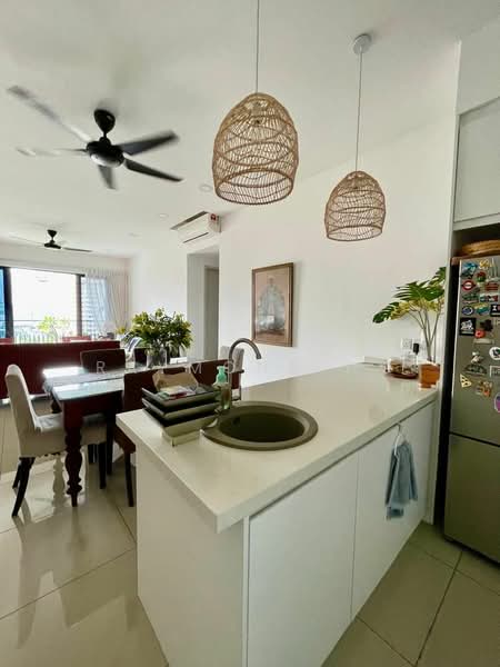 Servis Apartment untuk Disewa di Savio @ Riana Dutamas - Raymond Ho - Kitchen - PropertyGuru.com.my