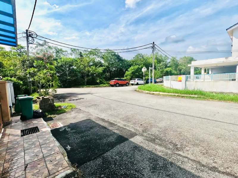 2-storey Terraced House for Sale in Bandar Rinching (Semenyih) - Yasmin Sulaiman - Exterior - PropertyGuru.com.my