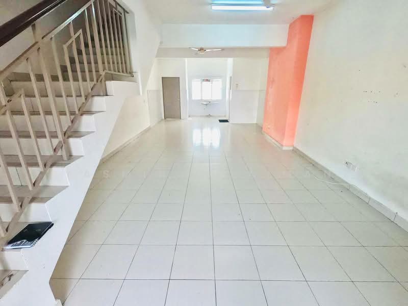 2-storey Terraced House for Sale in Bandar Rinching (Semenyih) - Yasmin Sulaiman - Interior - PropertyGuru.com.my