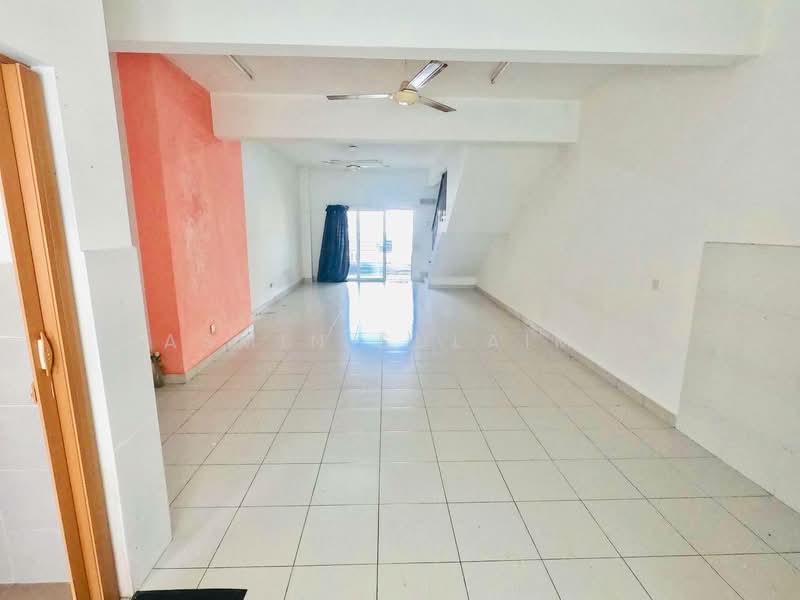 2-storey Terraced House for Sale in Bandar Rinching (Semenyih) - Yasmin Sulaiman - Interior - PropertyGuru.com.my