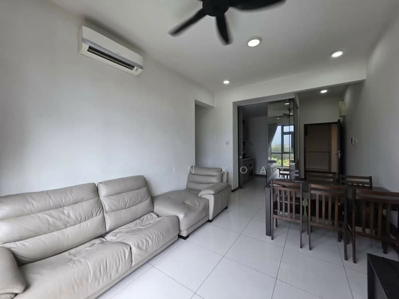 Servis Apartment untuk Dijual di Crescent Bay Suites (Teluk Bayu) - Kelvin Koay - Living Room - PropertyGuru.com.my