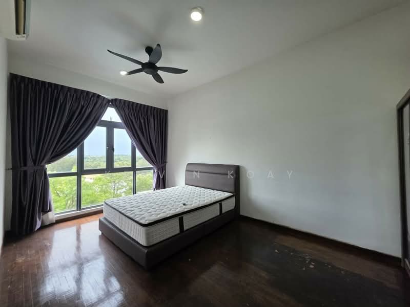 Servis Apartment untuk Dijual di Crescent Bay Suites (Teluk Bayu) - Kelvin Koay - Bedroom - PropertyGuru.com.my