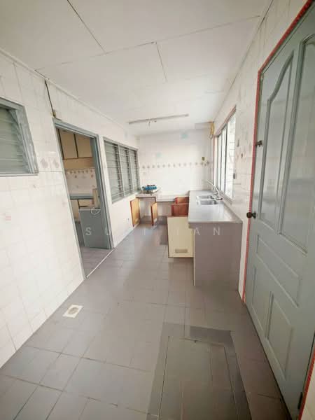 2-storey Terraced House for Sale in Taman Sri Bintang (Kepong) - Suki Tan - Kitchen - PropertyGuru.com.my