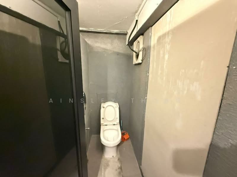 Shop for Rent in Ipoh (Perak) - Ainsley Thong - Bathroom - PropertyGuru.com.my
