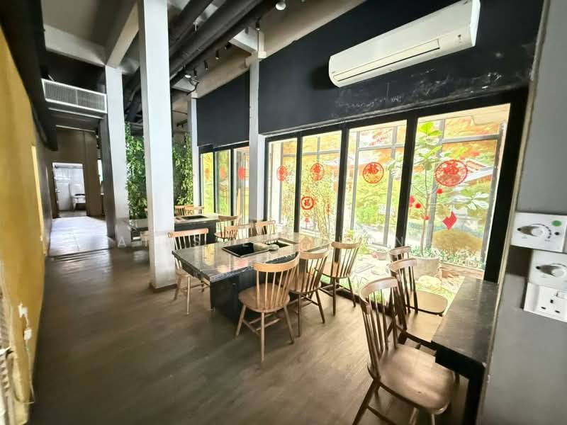 Shop for Rent in Ipoh (Perak) - Ainsley Thong - Dining Room - PropertyGuru.com.my