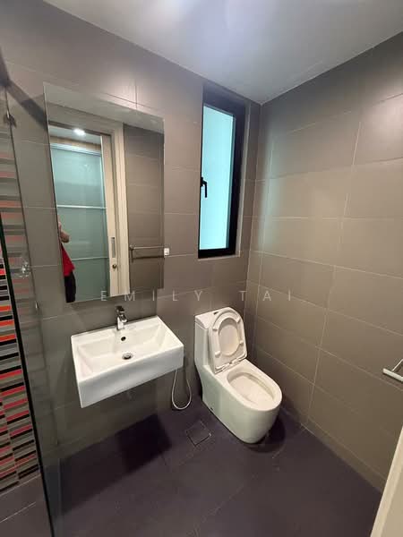 Service Residence for Sale at The Leafz @ Dedaun - Emily Tai - Bathroom - PropertyGuru.com.my