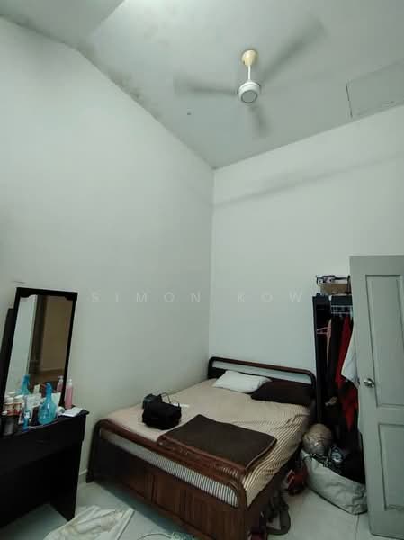 Semi-Detached House for Sale in Taman Desa Idaman (Durian Tunggal) - Simon Kow - Bedroom - PropertyGuru.com.my